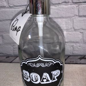 NWT Clear glass pump soap dispenser. New with tag.